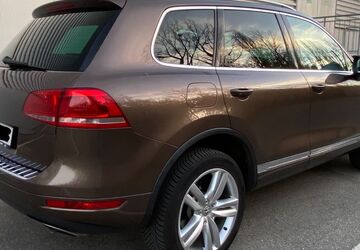 VW Touareg 242.652 km 14.900 &euro; München 81541