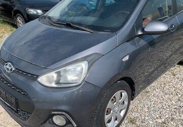 Hyundai i10 87.093 km 6.990 &euro; München 81827