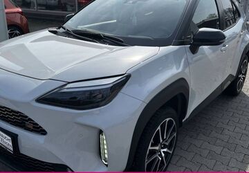 Toyota Yaris Cross 13.524 km 27.990 &euro; München 81677