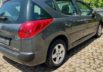 Peugeot 207 170.000 km 1.850 &euro; München 81245