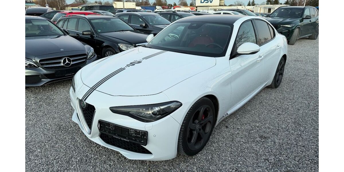 Alfa Romeo Giulia 285.000 km 8.900 &euro; München 81829