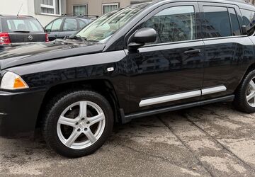 Jeep Compass 118.111 km 7.999 &euro; München 80636