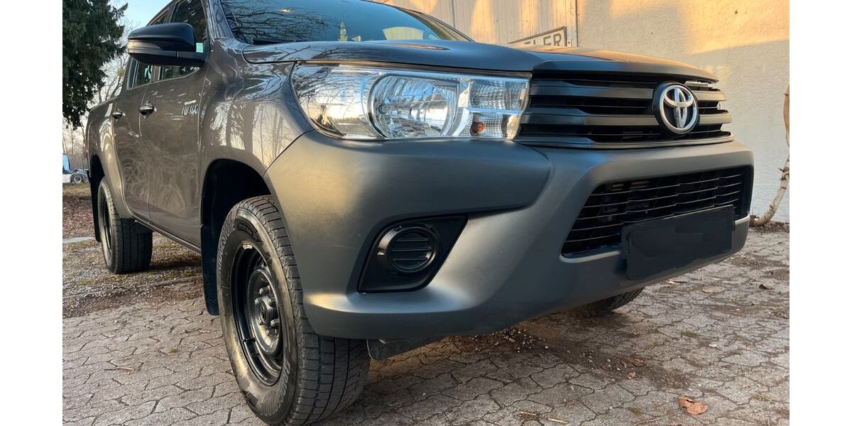 Toyota Hilux 185.507 km 22.491 &euro; München 80939