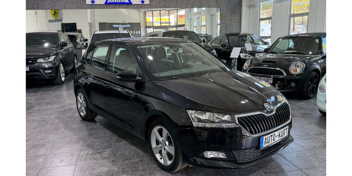 Skoda Fabia 9.897 km 11.900 &euro; München 81829