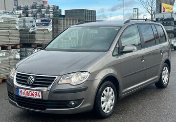 VW Touran 146.817 km 2.399 &euro; MÜNCHEN 81243
