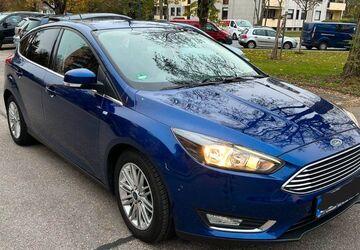 Ford Focus 81.000 km 8.750 &euro; München 81677
