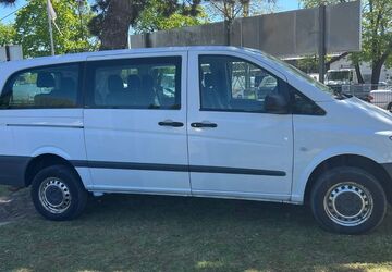 Mercedes-Benz Vito 269.000 km 11.900 &euro; München 81243