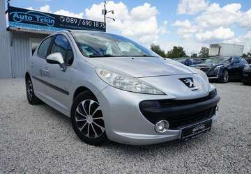 Peugeot 207 131.506 km 2.950 &euro; München 81829