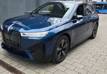 BMW iX 23.500 km 46.499 &euro; München 80689