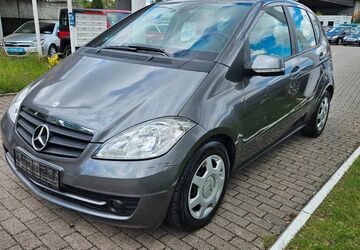 Mercedes-Benz A 180 212.410 km 2.990 &euro; München OT Trudering-Riem 81825