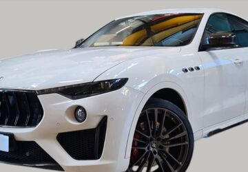 Maserati Levante 19.000 km 94.900 &euro; München 80939