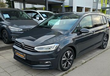 VW Touran 5.000 km 33.850 &euro; München 81673