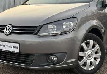 VW Touran 153.196 km 9.490 &euro; Hofolding (20 Min von München) 85649