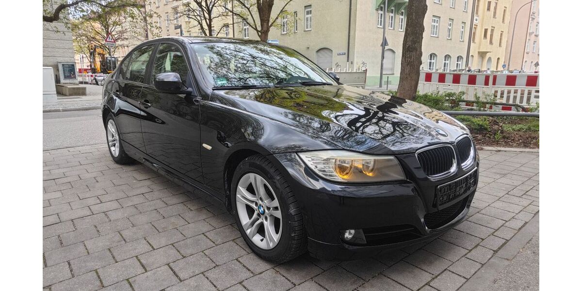 BMW 318 160.000 km 5.500 &euro; München 81549