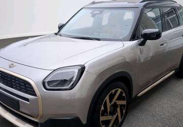 Mini Countryman E 1.902 km 38.621 &euro; München 80788