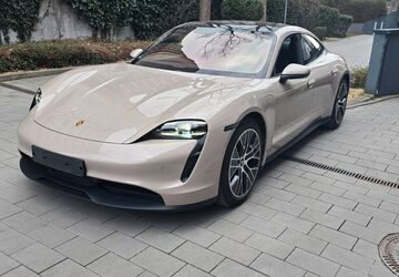 Porsche Taycan 26.500 km 65.999 &euro; München 80689