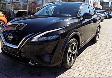 Nissan Qashqai 40.284 km 27.590 &euro; München 81677