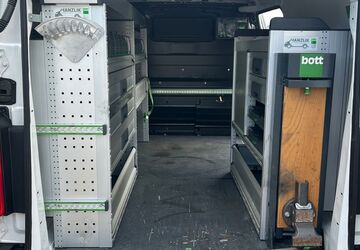 Peugeot Expert 124.891 km 15.990 &euro; München 81825