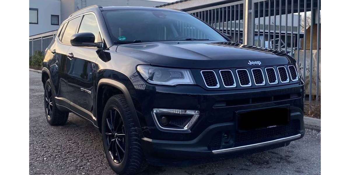 Jeep Compass 94.000 km 15.999 &euro; München 80807