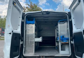 Opel Vivaro 74.000 km 15.790 &euro; München 81825