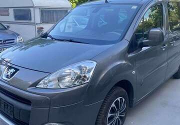 Peugeot Partner 160.000 km 2.800 &euro; München 80809
