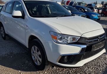 Mitsubishi ASX 126.000 km 8.900 &euro; München 81829