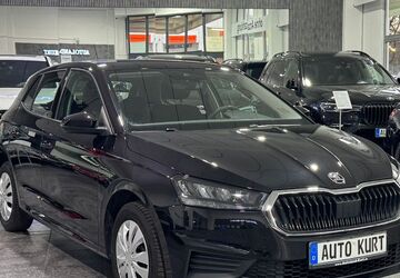 Skoda Fabia 96.176 km 10.990 &euro; München 81829