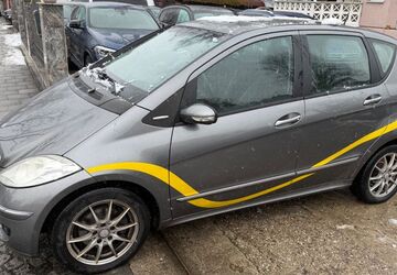 Mercedes-Benz A 180 208.000 km 2.980 &euro; München 81827