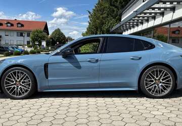 Porsche Panamera 30.000 km 116.900 &euro; Strasslach 82064