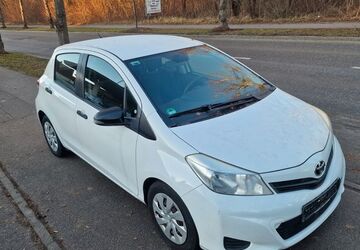 Toyota Yaris 190.000 km 3.999 &euro; MÜNCHEN 80995