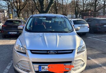Ford Kuga 127.900 km 9.200 &euro; München 81241