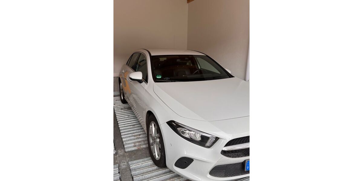 Mercedes-Benz A 180 68.500 km 22.950 &euro; Gröbenzell 82194