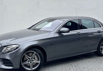 Mercedes-Benz E 300 59.000 km 32.990 &euro; München 81243