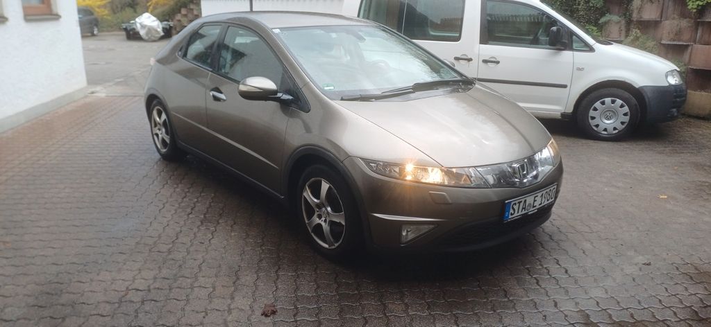 Honda Civic 189.000 km 3.200 &euro; Starnberg 82319
