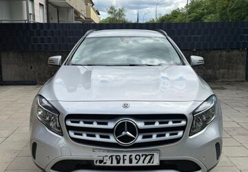 Mercedes-Benz GLA 180 60.000 km 17.800 &euro; München 81479