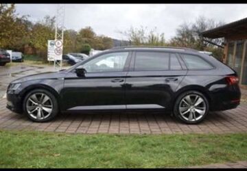 Skoda Superb 124.000 km 19.990 &euro; München 81546