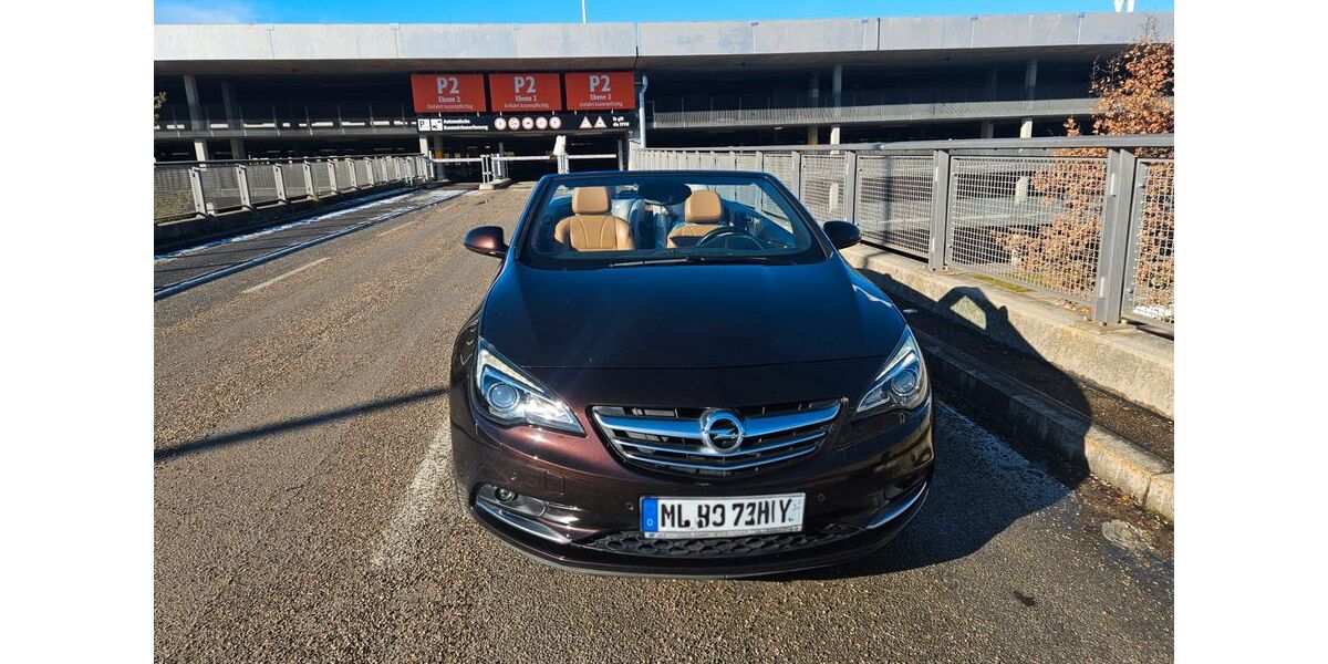 Opel Cascada 137.000 km 10.999 &euro; München 80937