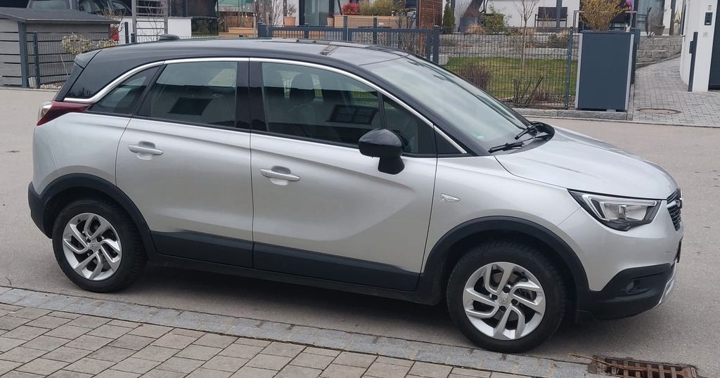 Opel Crossland (X) 25.750 km 10.800 &euro; Hebertshausen 85241