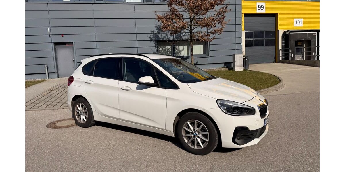 BMW 216 Active Tourer 99.800 km 12.800 &euro; München 80687