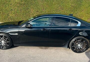 Jaguar XE 144.500 km 12.300 &euro; München 81245