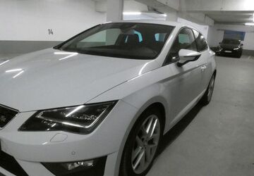 Seat Leon 171.654 km 7.300 &euro; München 81825