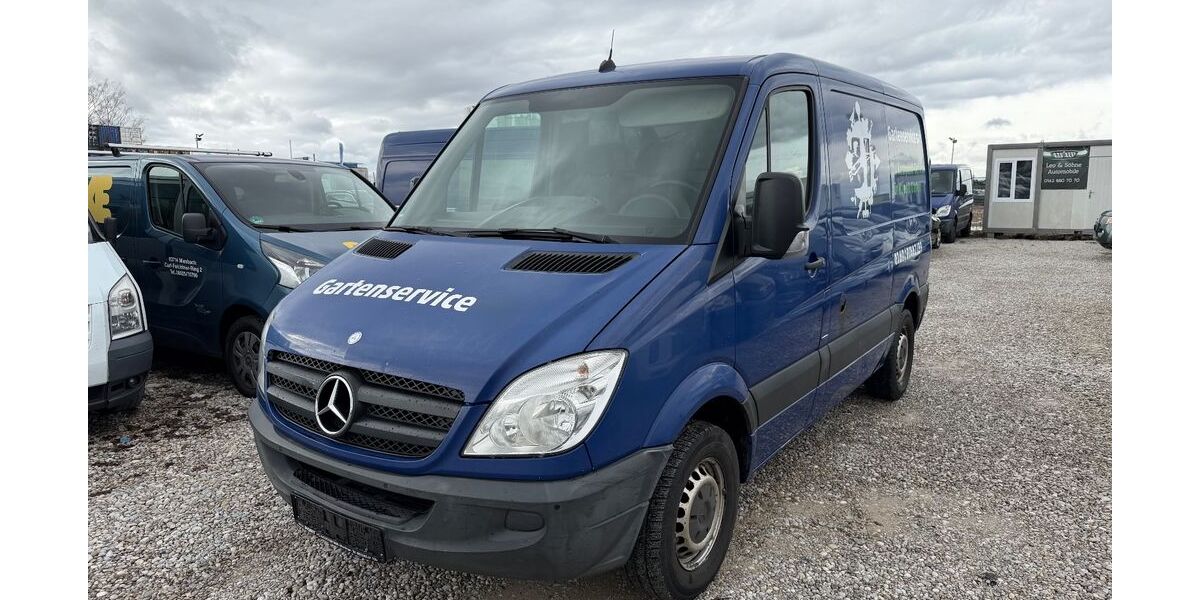 Mercedes-Benz Sprinter 216.000 km 6.450 &euro; München 81829
