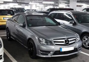 Mercedes-Benz C 250 180.000 km 14.900 &euro; München 81369