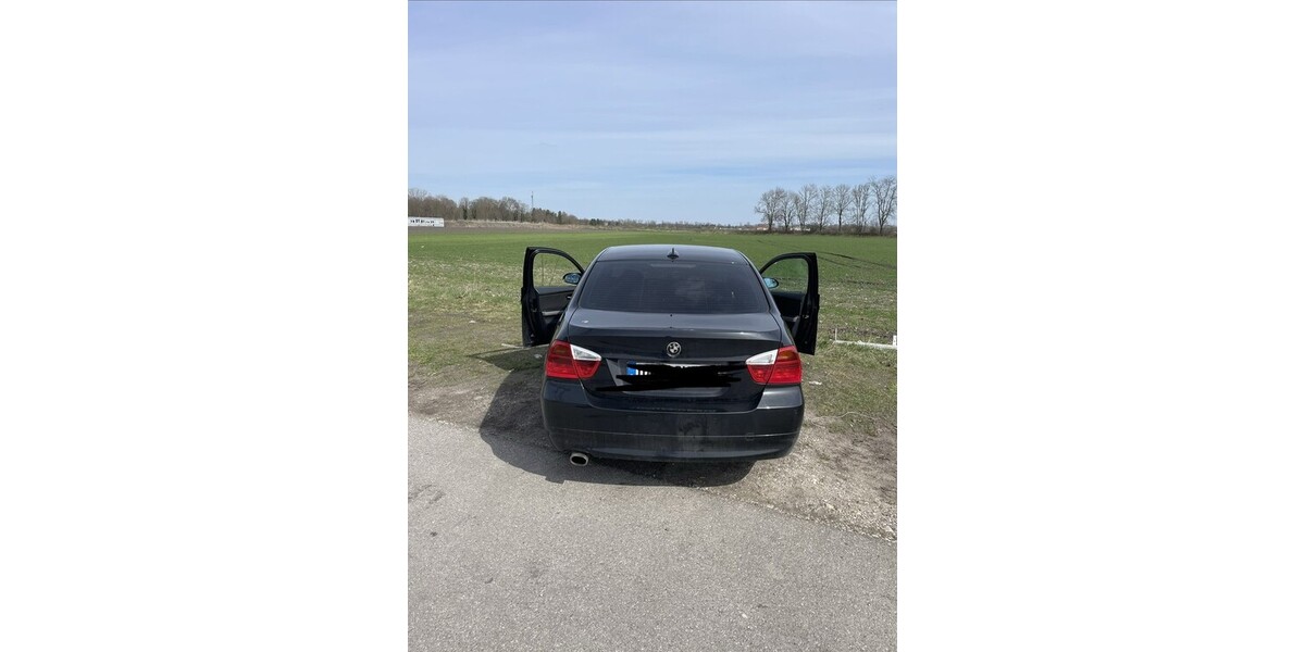 BMW 318 200.000 km 3.500 &euro; Dachau 85221