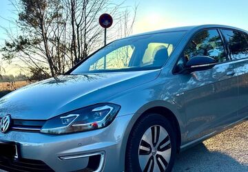 VW Golf 93.000 km 12.499 &euro; München 80937