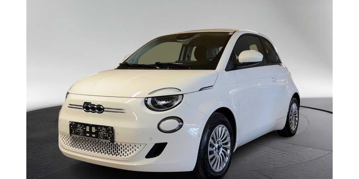 Fiat 500e 15.400 km 18.890 &euro; München 80339