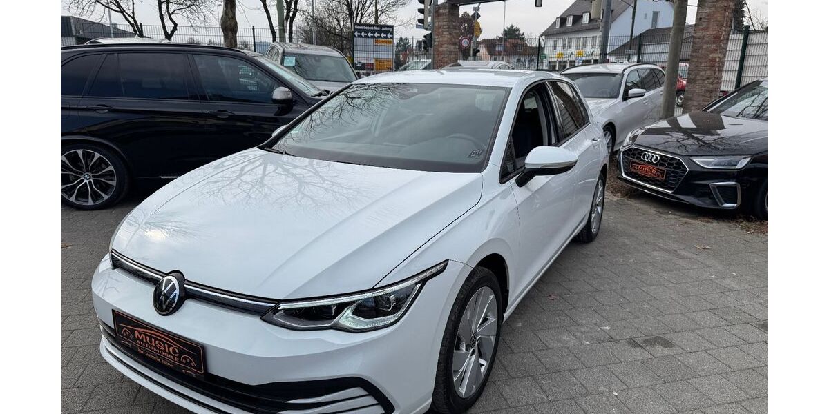 VW Golf 131.300 km 21.450 &euro; München 81243