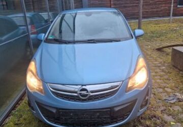 Opel Corsa 210.000 km 2.600 &euro; München 81829