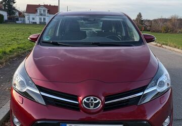 Toyota Verso 59.354 km 15.750 &euro; Gilching 82205