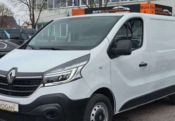 Renault Trafic 98.998 km 14.900 &euro; München 81243
